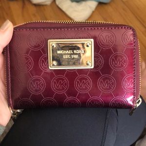 Michael Kors - Wristlet